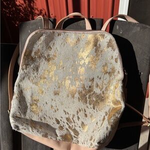 Elegant Gold and Cream Women's Backpack
